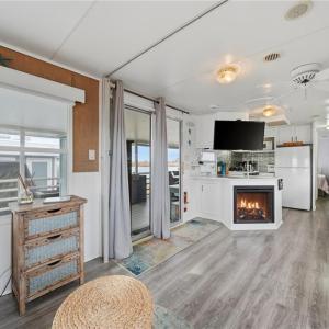 Photo #25 of 3665 Sandpiper Road, Virginia Beach, Virginia