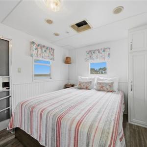 Photo #31 of 3665 Sandpiper Road, Virginia Beach, Virginia