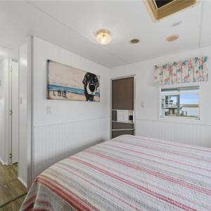 Photo #35 of 3665 Sandpiper Road, Virginia Beach, Virginia