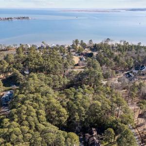 Photo #14 of 713 Ship Point Road, Yorktown, Virginia 0.6 acres