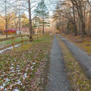 Photo #16 of 9744 Runninghorse Lane, Gloucester, Virginia 18.5 acres