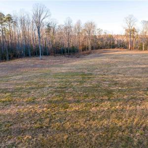 Perfect for horses, homesteading or simply room to stretch out!