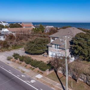 One of the few remaining Beachfront developments, with no hotels to demolish.