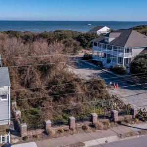 The development as seen from Ocean View Ave.