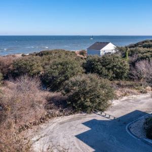 Photo #23 of 3330 Ocean View Avenue, Norfolk, Virginia 0.9 acres