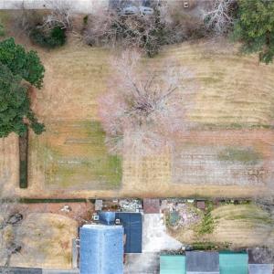 Photo #2 of 924 Old Big Bethel Road, Hampton, Virginia 1.3 acres