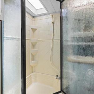 Photo #25 of 3665 Sandpiper Road, Virginia Beach, Virginia