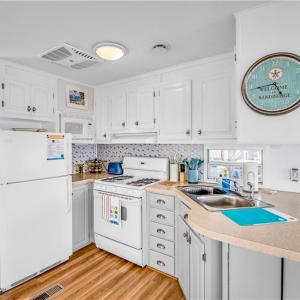 Photo #24 of 3665 Sandpiper Road, Virginia Beach, Virginia