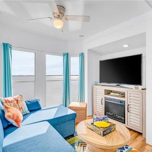 Photo #27 of 3665 Sandpiper Road, Virginia Beach, Virginia