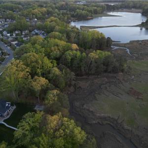 Photo #8 of 3424 Raintree Circle, Suffolk, Virginia 1.0 acres