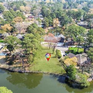 Photo #12 of 233 Valleau Road, Norfolk, Virginia 0.4 acres