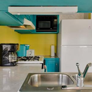 Photo #7 of 3665 Sandpiper Road, Virginia Beach, Virginia