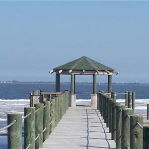 Currituck Crossing Community pier winter