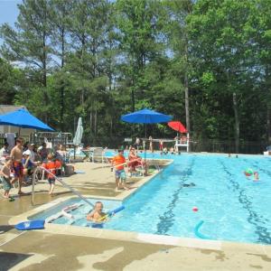 Kingspoint Pool