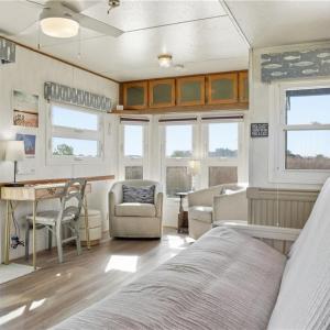 Photo #11 of 3665 Sandpiper Road, Virginia Beach, Virginia