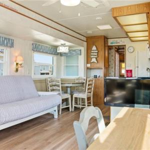 Photo #14 of 3665 Sandpiper Road, Virginia Beach, Virginia