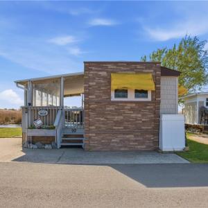 Photo #6 of 3665 Sandpiper Road, Virginia Beach, Virginia