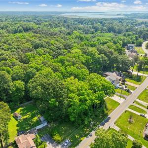 Photo #11 of 500 Carys Chapel Road, Yorktown, Virginia 3.5 acres