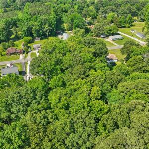 Photo #15 of 500 Carys Chapel Road, Yorktown, Virginia 3.5 acres