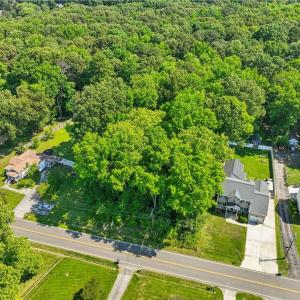 Photo #4 of 500 Carys Chapel Road, Yorktown, Virginia 3.5 acres