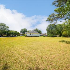 Photo #17 of 2035 Foxs Lair Trail, Norfolk, Virginia 0.3 acres