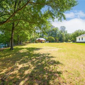 Photo #8 of 2035 Foxs Lair Trail, Norfolk, Virginia 0.3 acres