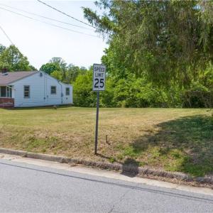 Photo #9 of 1016 Askin Street, Martinsville, Virginia 0.2 acres