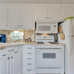 Photo #12 of 3665 Sandpiper Road, Virginia Beach, Virginia