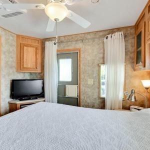 Photo #18 of 3665 Sandpiper Road, Virginia Beach, Virginia