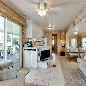 Photo #7 of 3665 Sandpiper Road, Virginia Beach, Virginia