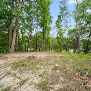 Photo #18 of 1015 Wilton Coves Drive, Hartfield, Virginia 0.7 acres