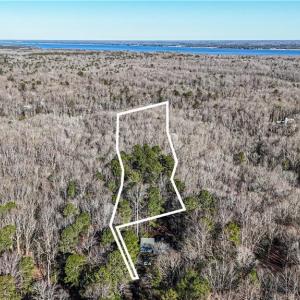 Photo #7 of 5 Meadow Circle, Williamsburg, Virginia 19.7 acres