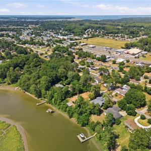 Photo #9 of 1502 Magruder Road, Smithfield, Virginia 0.6 acres