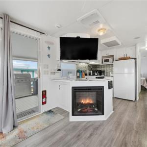 Photo #14 of 3665 Sandpiper Road, Virginia Beach, Virginia