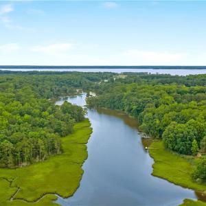 Photo #15 of 3938 Paradise Point Road, Hayes, Virginia 0.8 acres