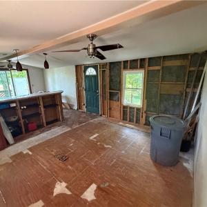 Photo #16 of 3938 Paradise Point Road, Hayes, Virginia 0.8 acres