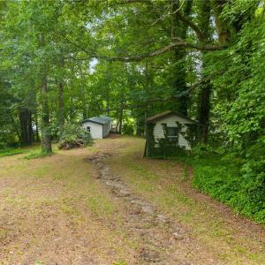 Photo #7 of 3938 Paradise Point Road, Hayes, Virginia 0.8 acres