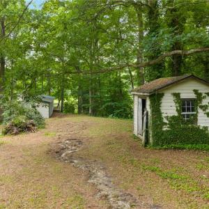 Photo #8 of 3938 Paradise Point Road, Hayes, Virginia 0.8 acres