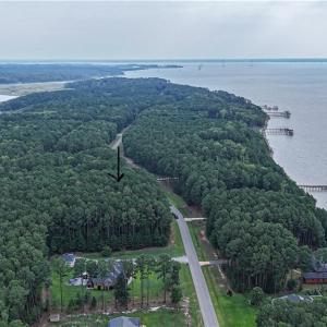 Photo #5 of 1194 Lawnes Neck Drive, Smithfield, Virginia 5.0 acres