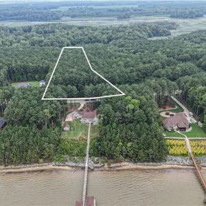Photo #3 of 1220 Lawnes Neck Drive, Smithfield, Virginia 5.0 acres
