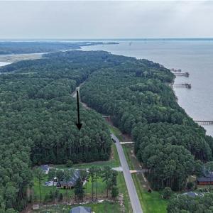 Photo #5 of 1220 Lawnes Neck Drive, Smithfield, Virginia 5.0 acres