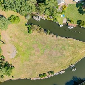 Photo #13 of 1519 Duke of Windsor Road, Virginia Beach, Virginia 1.3 acres