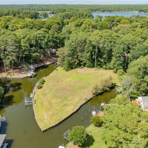 Photo #3 of 1519 Duke of Windsor Road, Virginia Beach, Virginia 1.3 acres