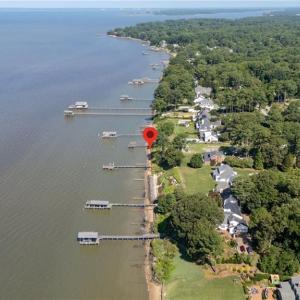 Photo #19 of 803 Riverside Drive, Newport News, Virginia 0.9 acres