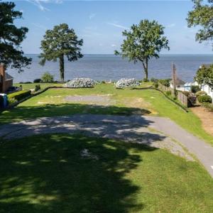 Photo #37 of 803 Riverside Drive, Newport News, Virginia 0.9 acres