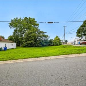 Corner lot, cleared