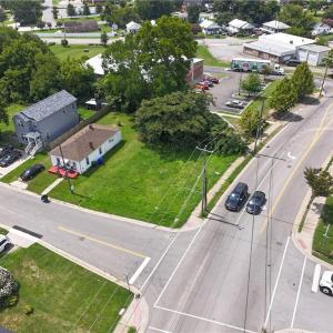 Corner lot, cleared