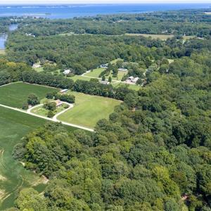 Photo #3 of 166 Barricks Mill Road, Topping, Virginia 0.5 acres
