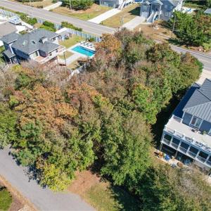 Aerial view from Little Island Rd.