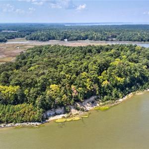 Photo #3 of 270 Lawnes Neck Drive, Smithfield, Virginia 5.0 acres